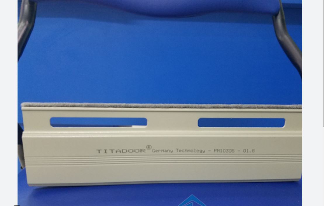 Cửa cuốn Titadoor PM 1030S