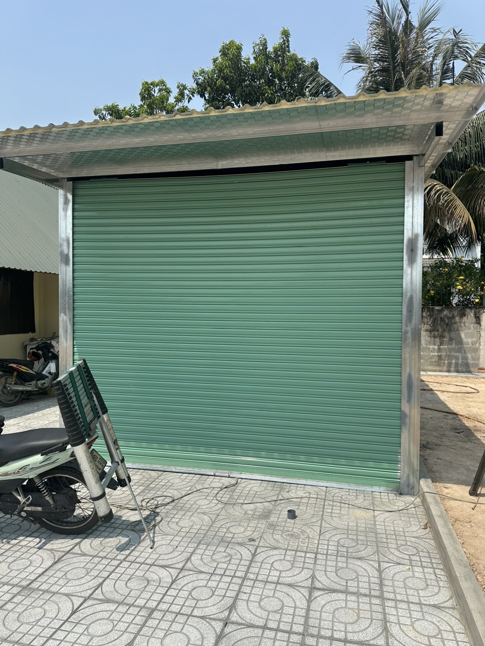 Cửa cuốn Đài Loan xã Đông Thạnh giá tốt