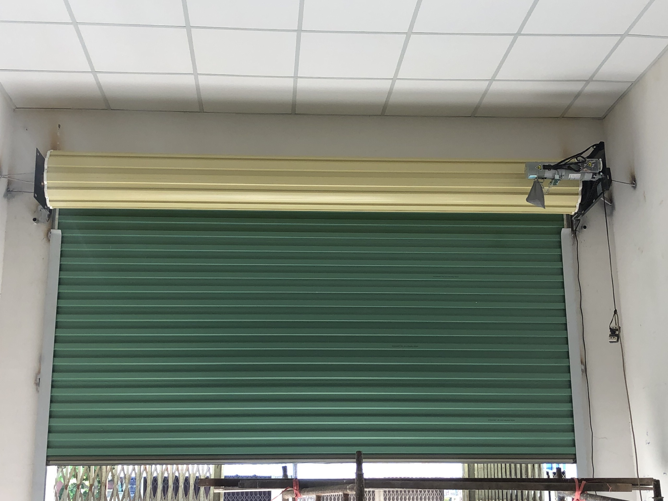 Cửa cuốn Đài Loan xã Nhà Bè