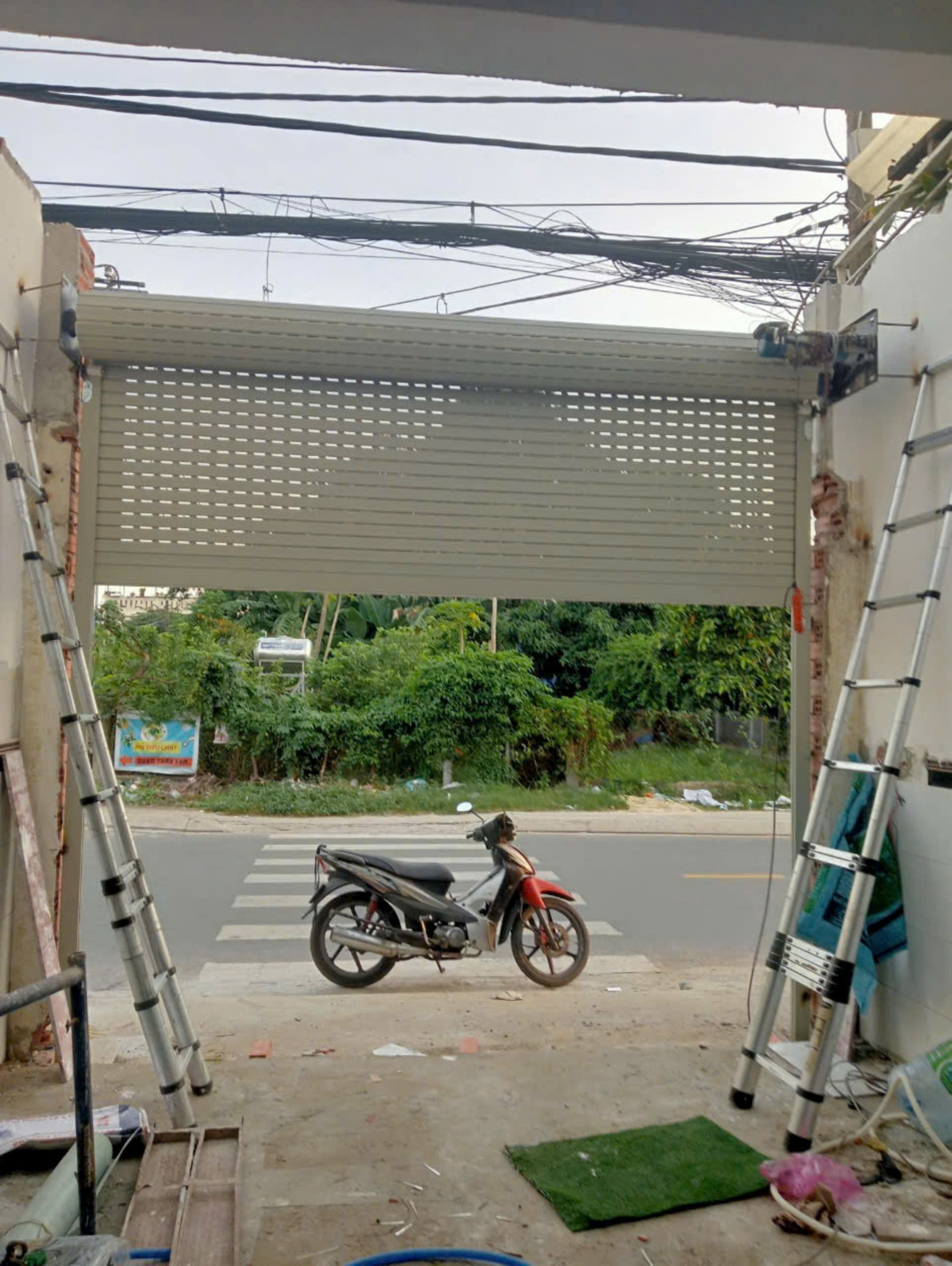 Cửa Cuốn Đài Loan Xã Vĩnh Lộc Giá Tốt – Lắp Đặt