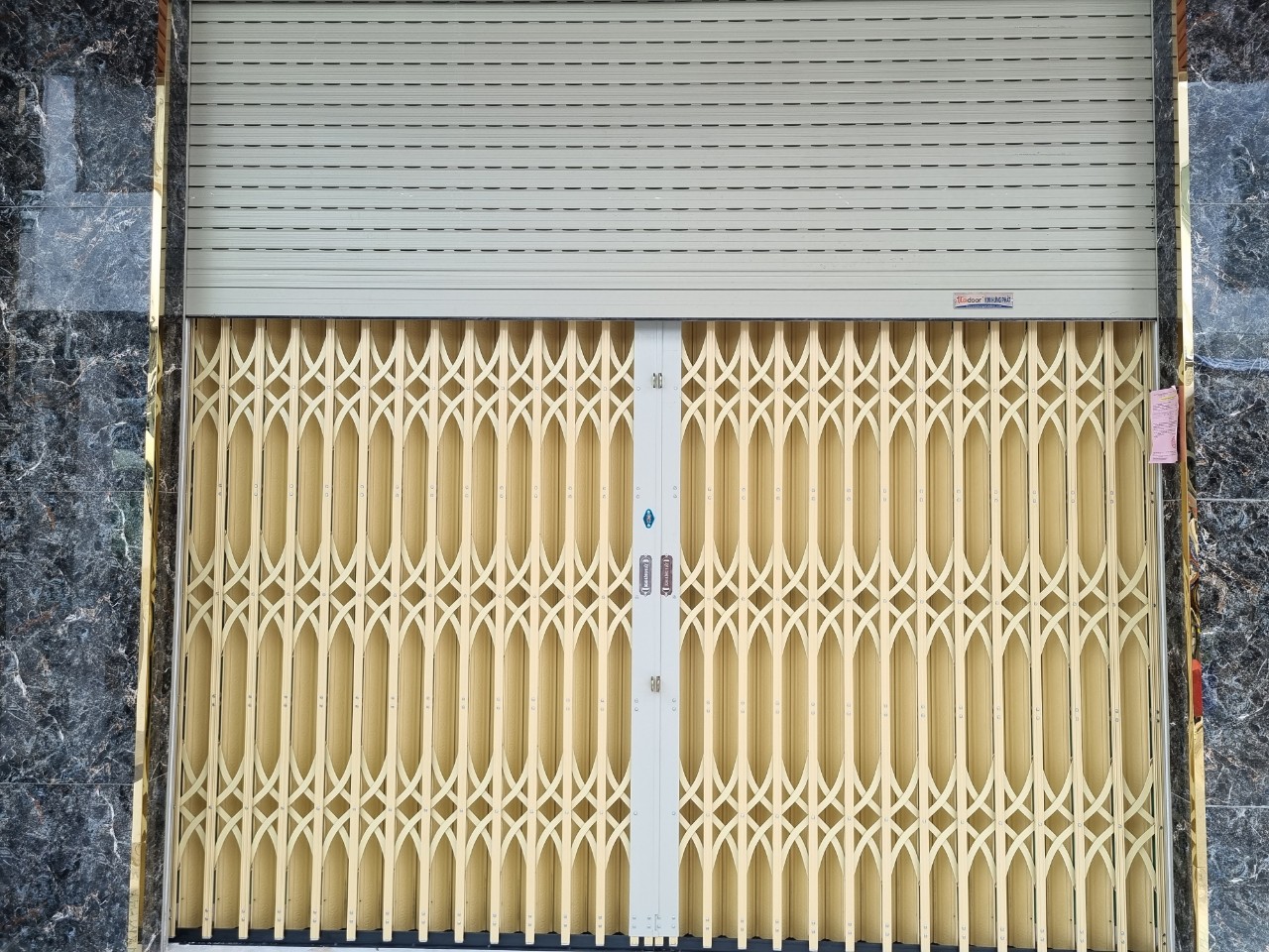 Cửa kéo Đài Loan phường Bến Thành – Bền đẹp, an toàn cùng Ngọc Anh Door