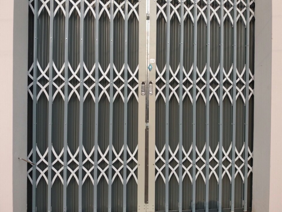 Cửa Kéo Đài Loan Phường Hạnh Thông - Ngọc Anh Door Uy Tín