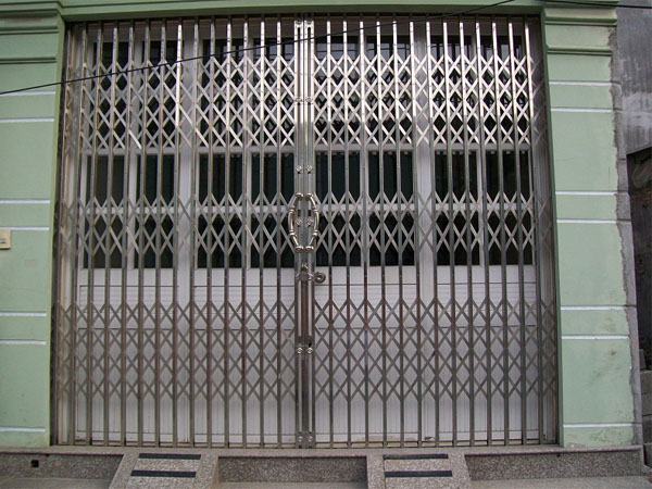 Cửa kéo Đài Loan xã Hiệp Phước