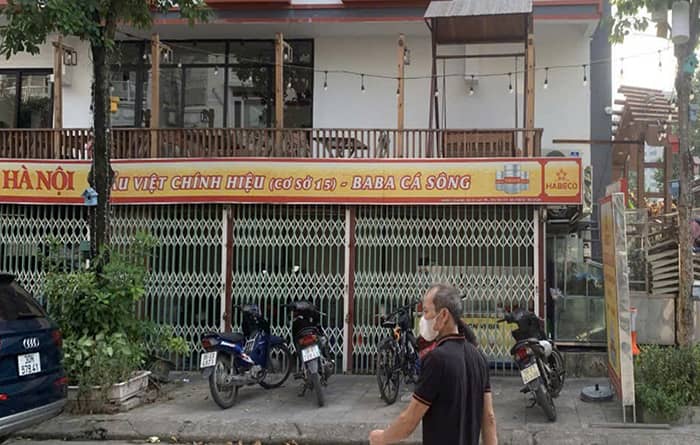 Cửa kéo Đài Loan xã Nhà Bè